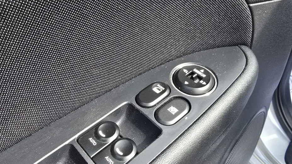 HYUNDAI i30 -