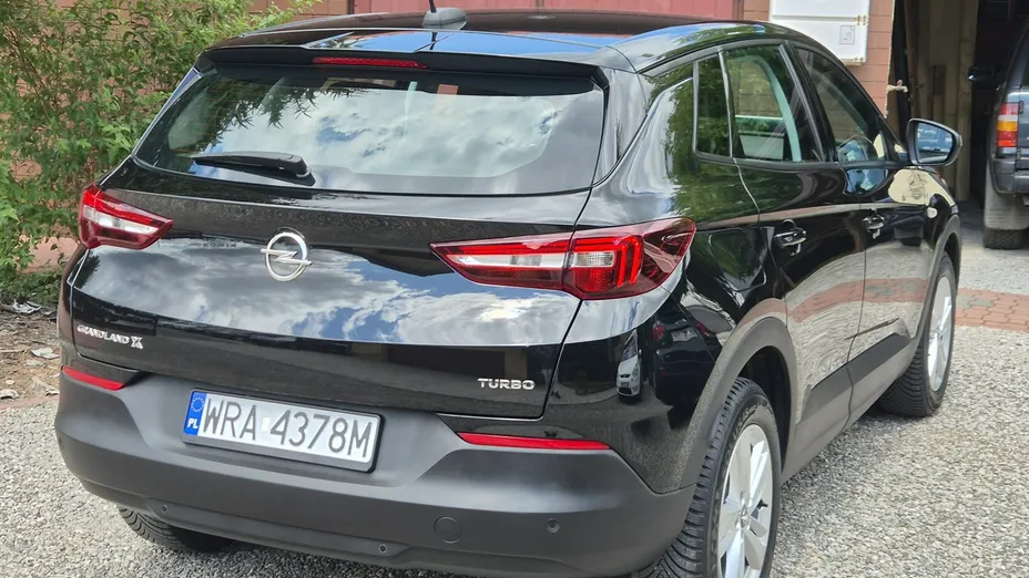 OPEL Grandland X -