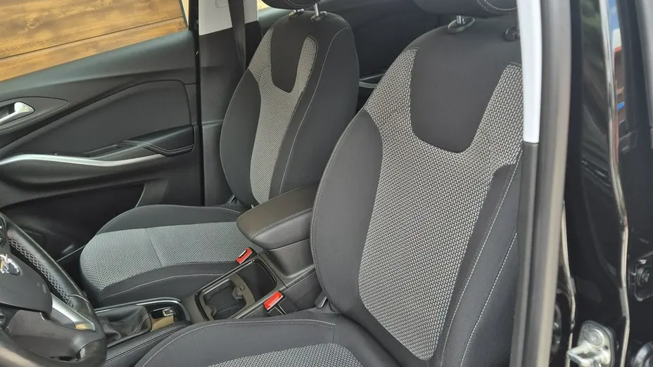 OPEL Grandland X -