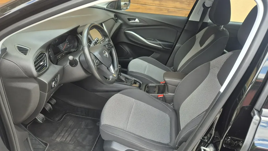 OPEL Grandland X -