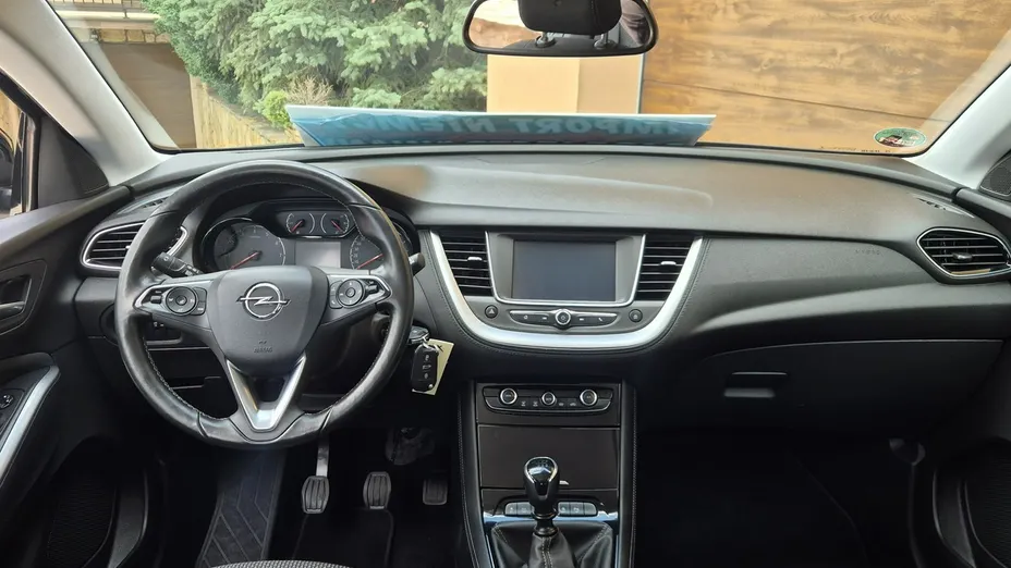 OPEL Grandland X -