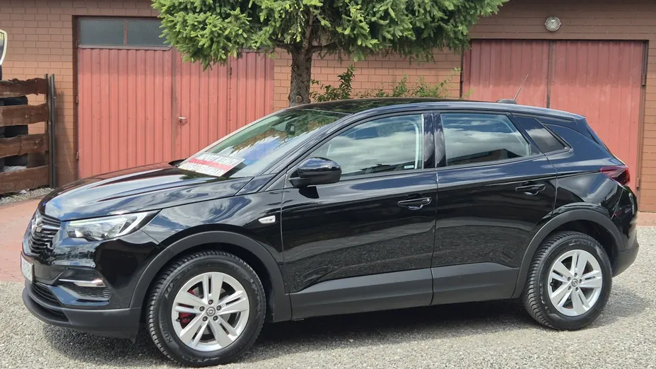 OPEL Grandland X -