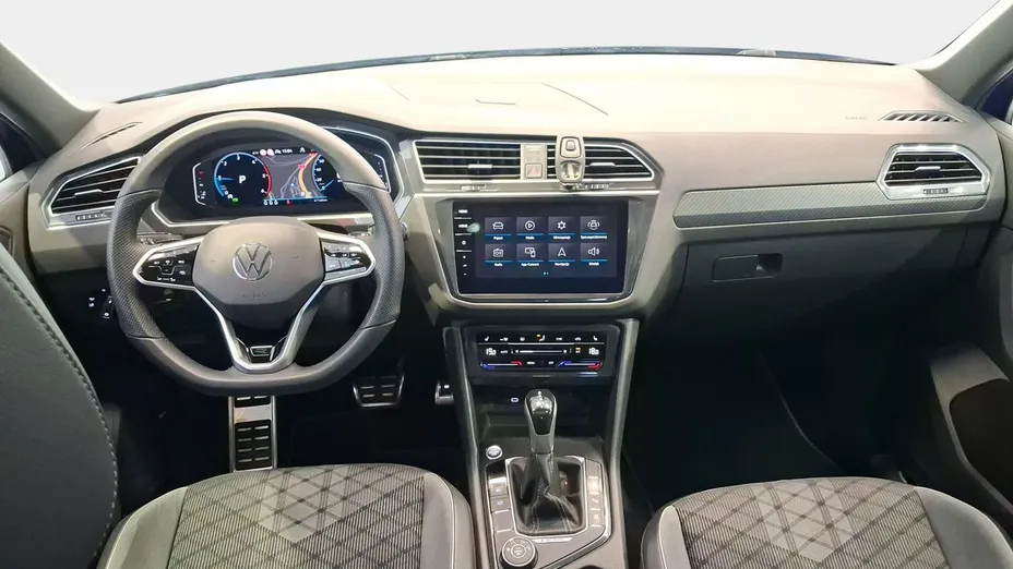 VOLKSWAGEN Tiguan -