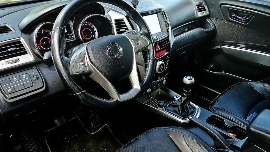 KGM / SSANGYONG Tivoli -