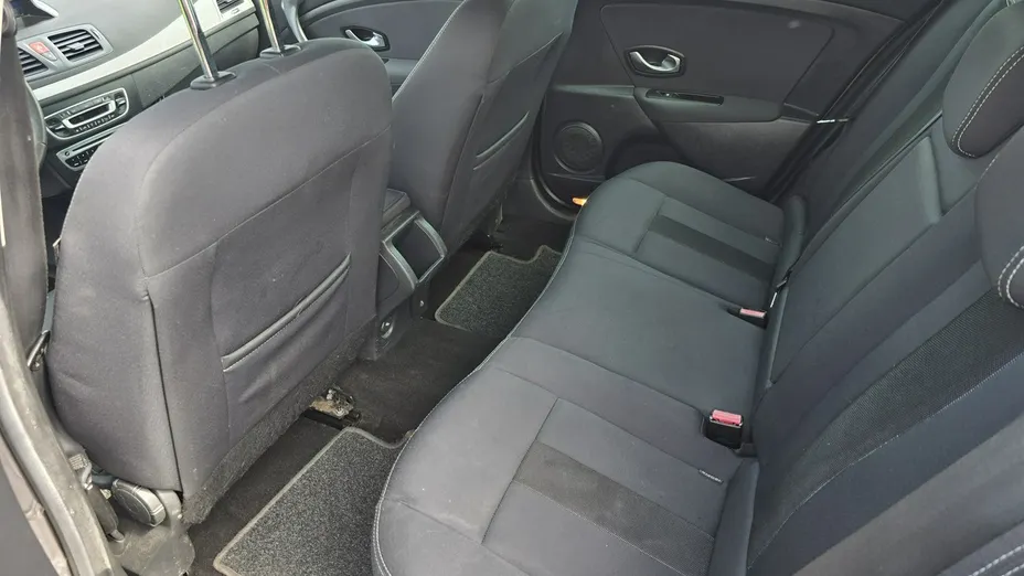 RENAULT Megane -
