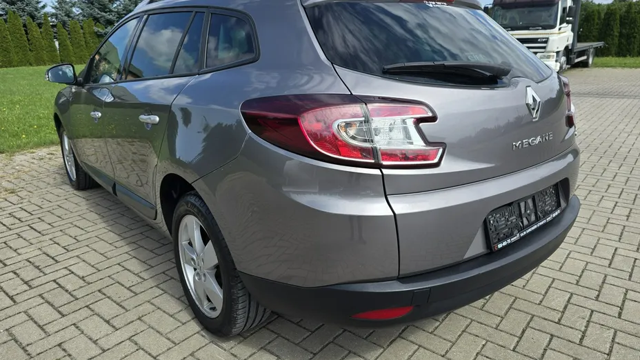 RENAULT Megane -