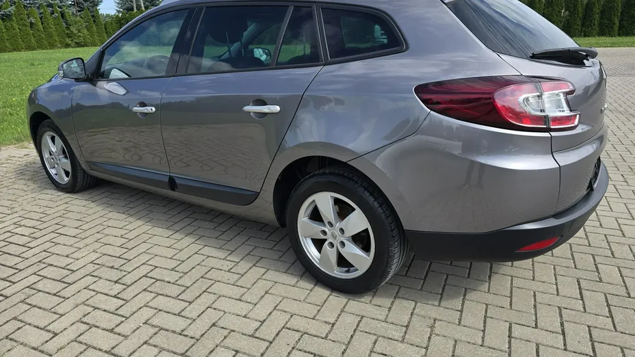 RENAULT Megane -
