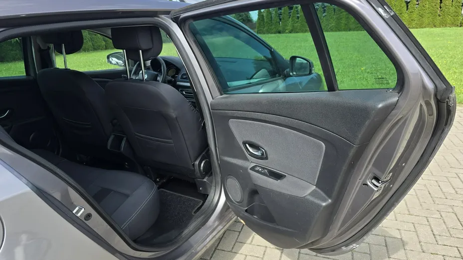 RENAULT Megane -