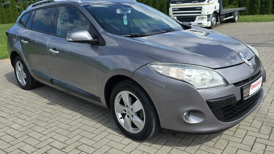 RENAULT Megane -