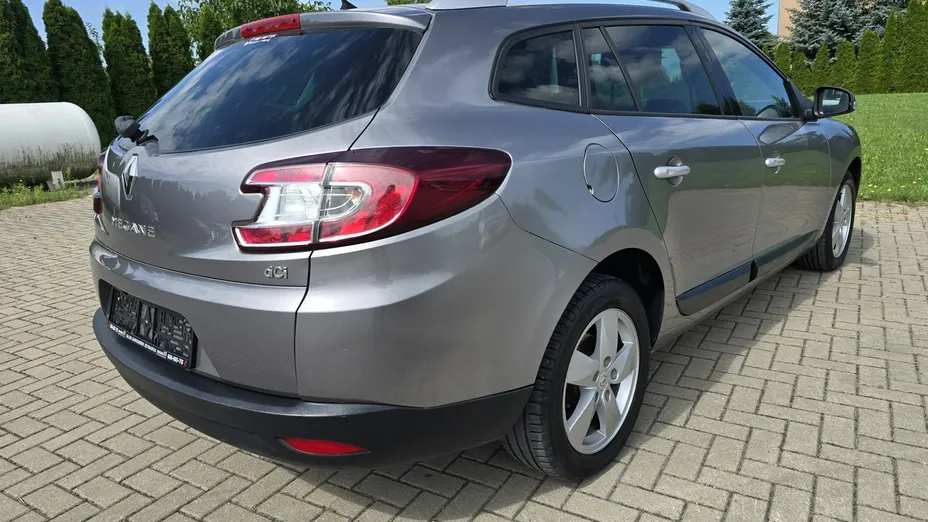 RENAULT Megane -