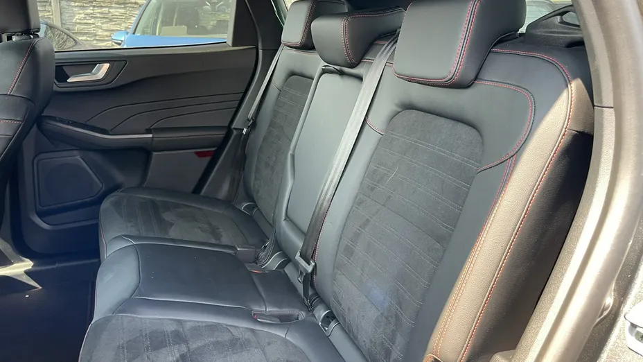FORD Kuga -