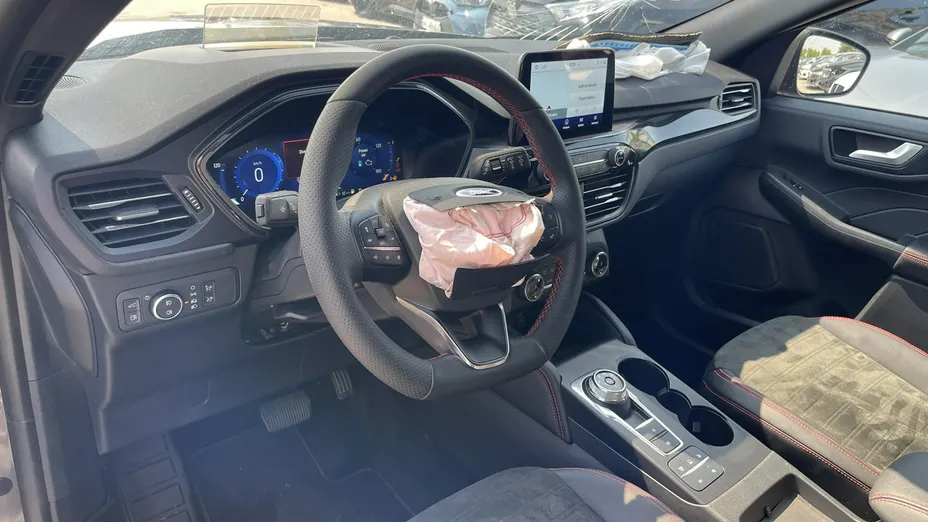 FORD Kuga -