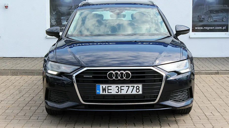 AUDI A6 -