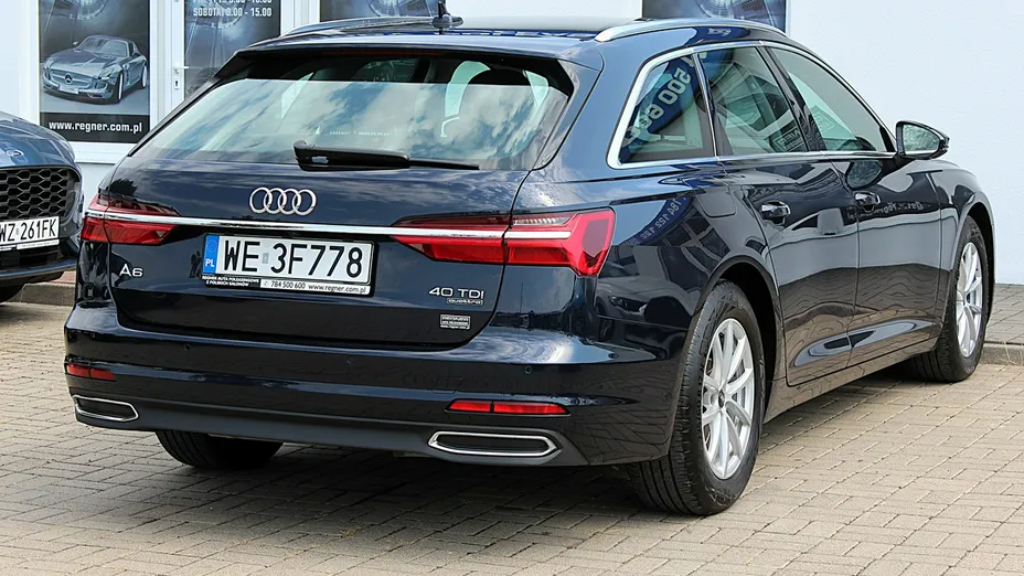 AUDI A6 -
