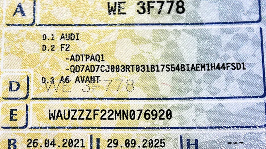 AUDI A6 -