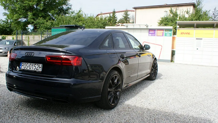 AUDI A6 -