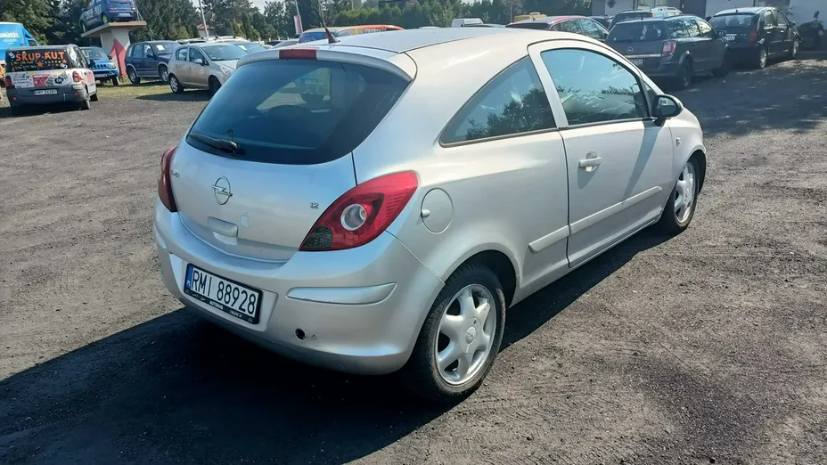 OPEL Corsa -