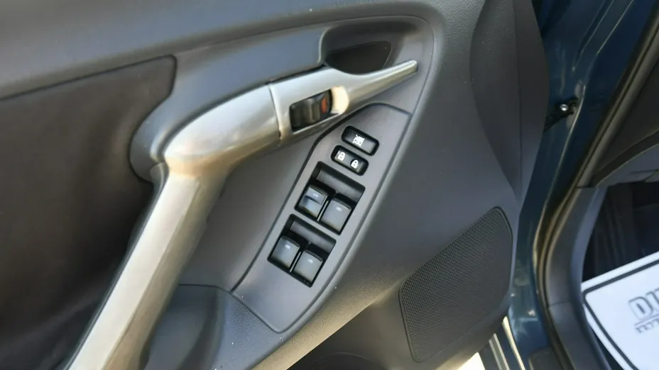 TOYOTA Verso -