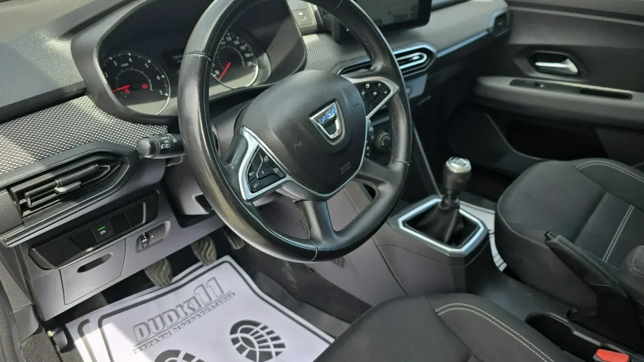 DACIA Logan -