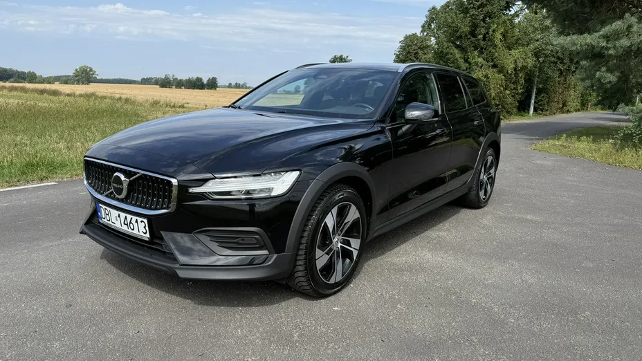 VOLVO V60 -