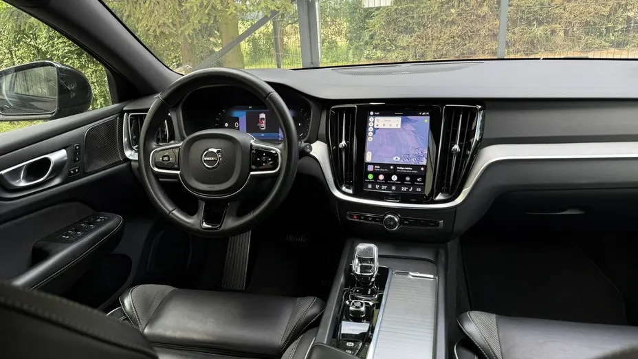 VOLVO V60 -