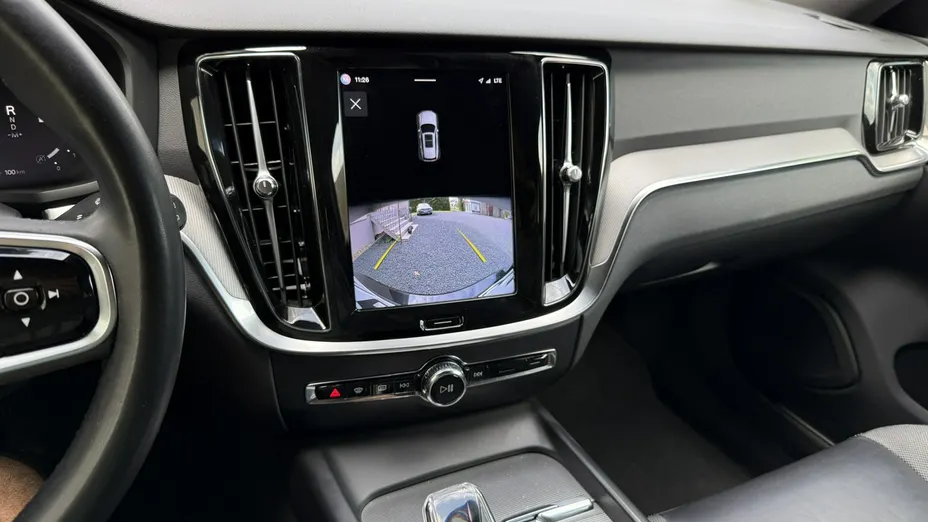 VOLVO V60 -