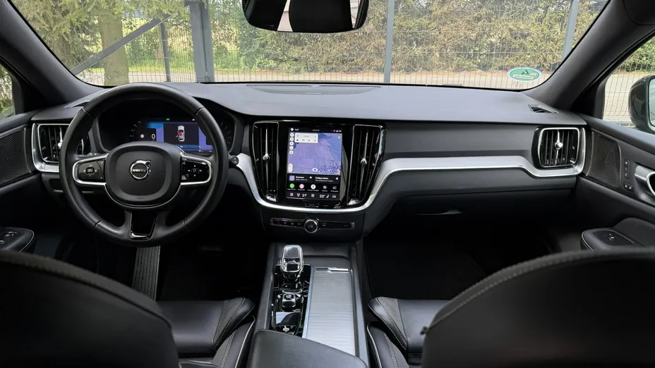VOLVO V60 -