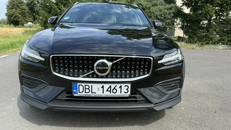 VOLVO V60 -