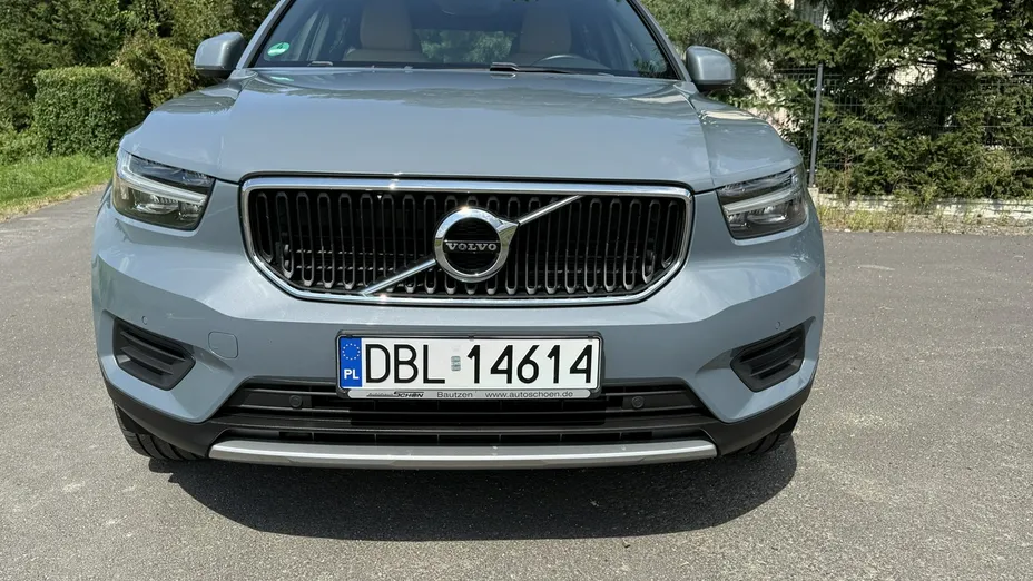 VOLVO XC40 -