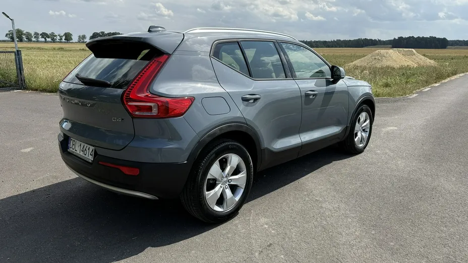 VOLVO XC40 -