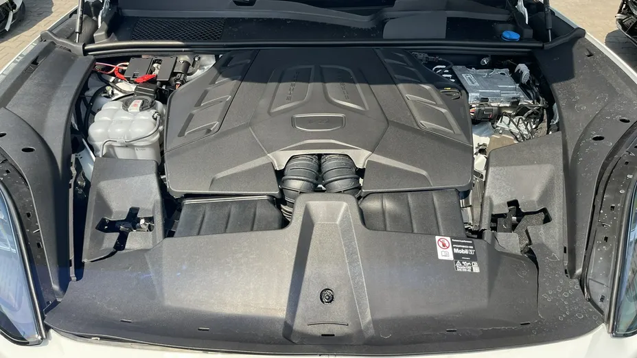 PORSCHE Cayenne -