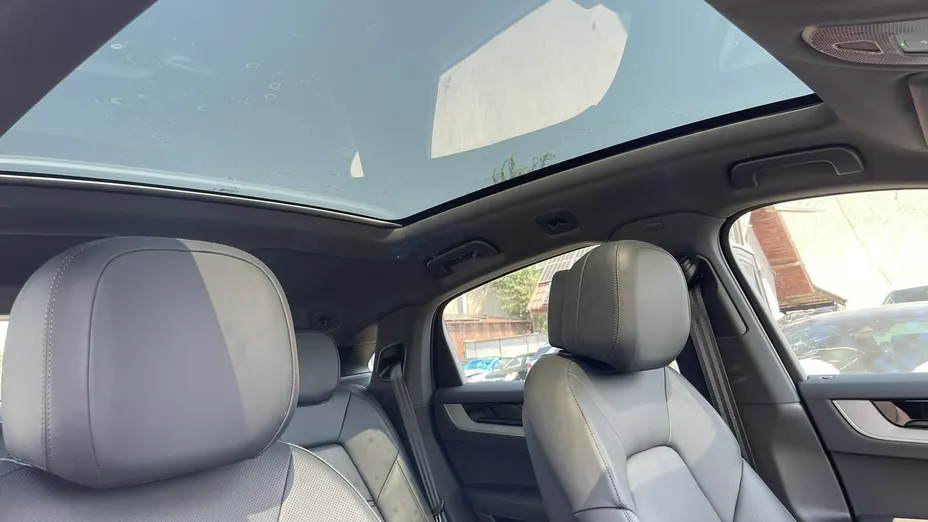 PORSCHE Cayenne -