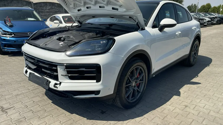 PORSCHE Cayenne -