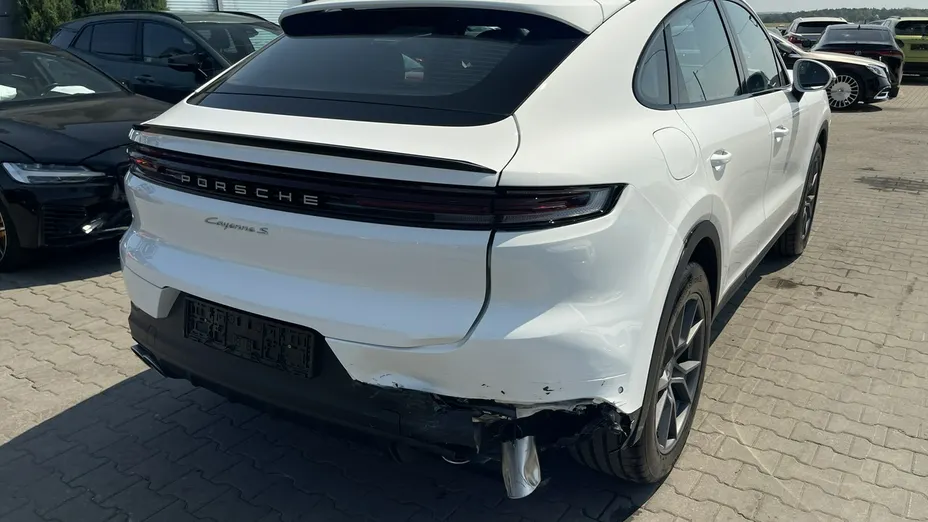 PORSCHE Cayenne -