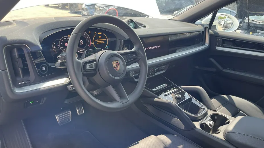PORSCHE Cayenne -
