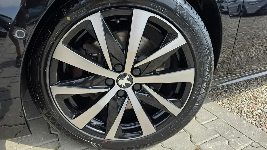 PEUGEOT 508 -