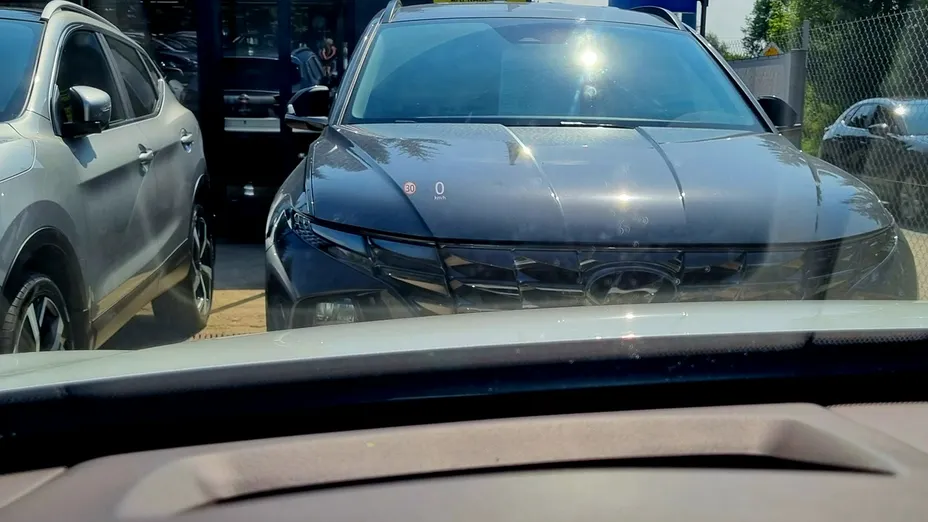 MAZDA CX-30 -