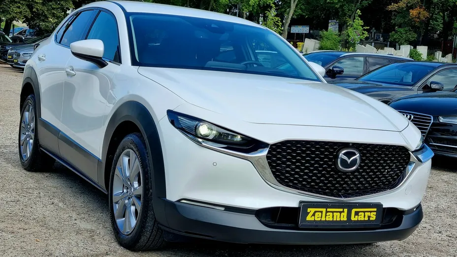 MAZDA CX-30 -