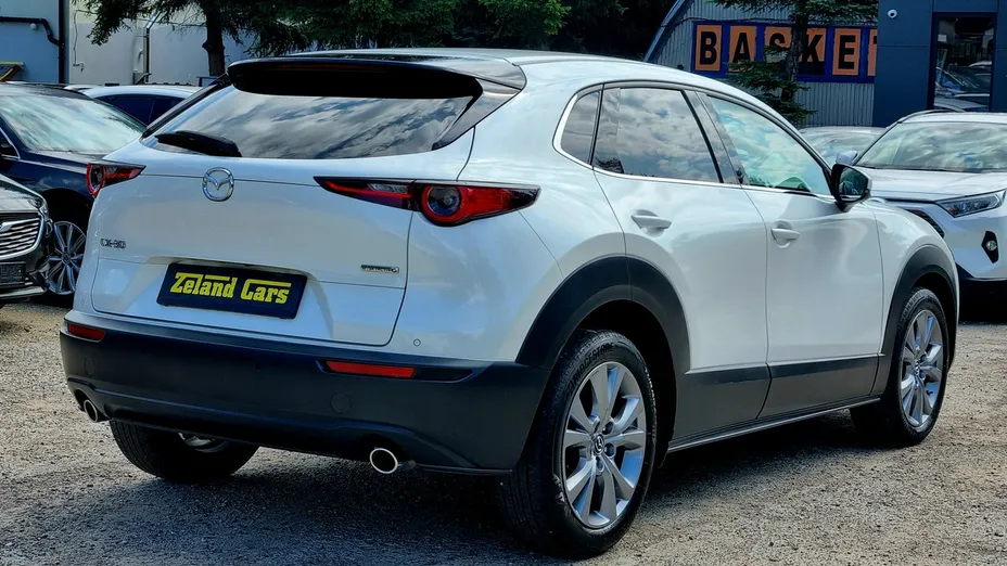 MAZDA CX-30 -