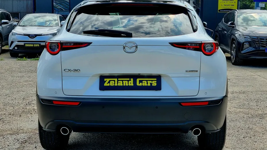 MAZDA CX-30 -