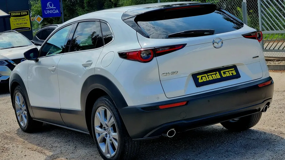 MAZDA CX-30 -