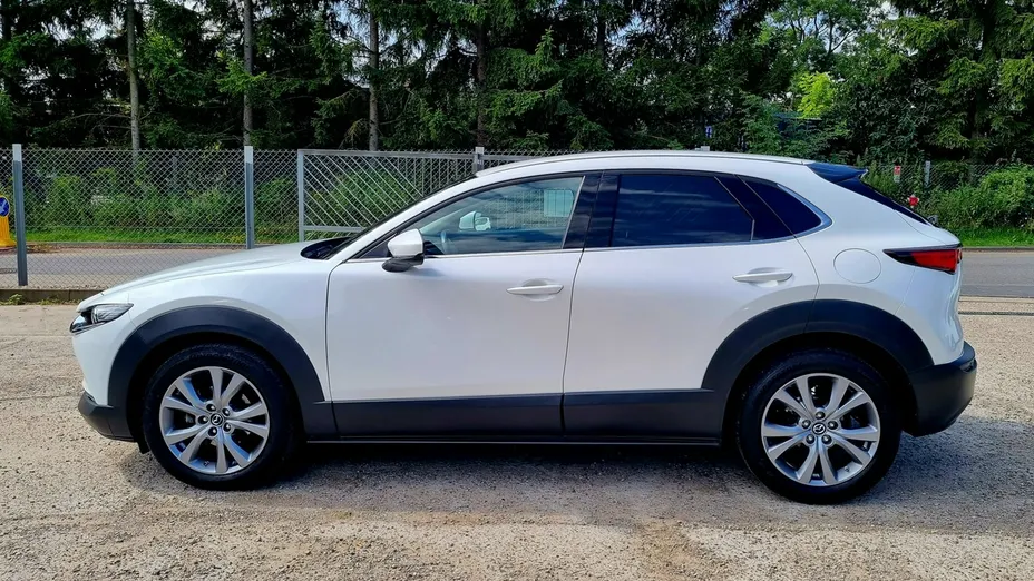 MAZDA CX-30 -