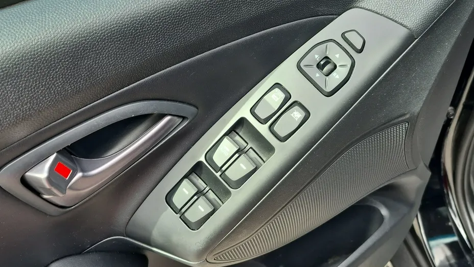 HYUNDAI Tucson -
