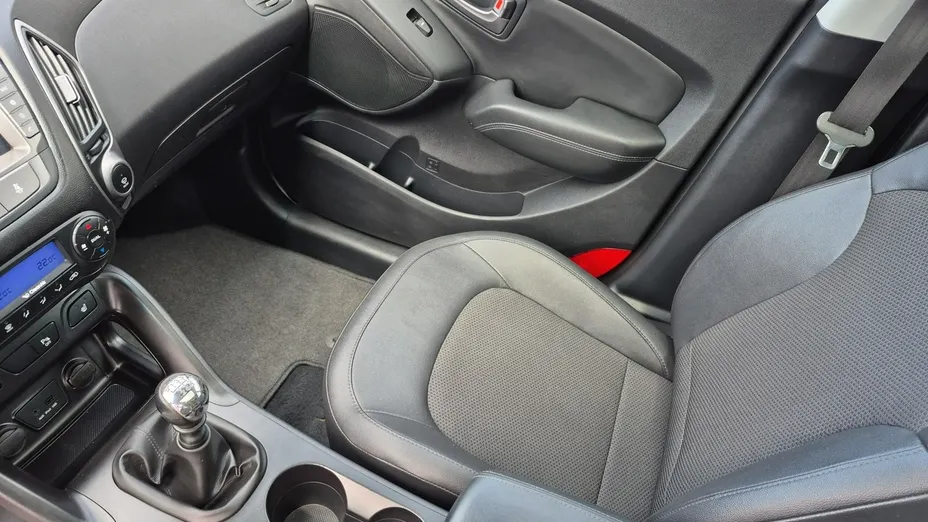 HYUNDAI Tucson -
