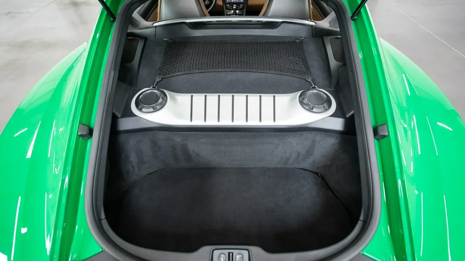 PORSCHE 718 -