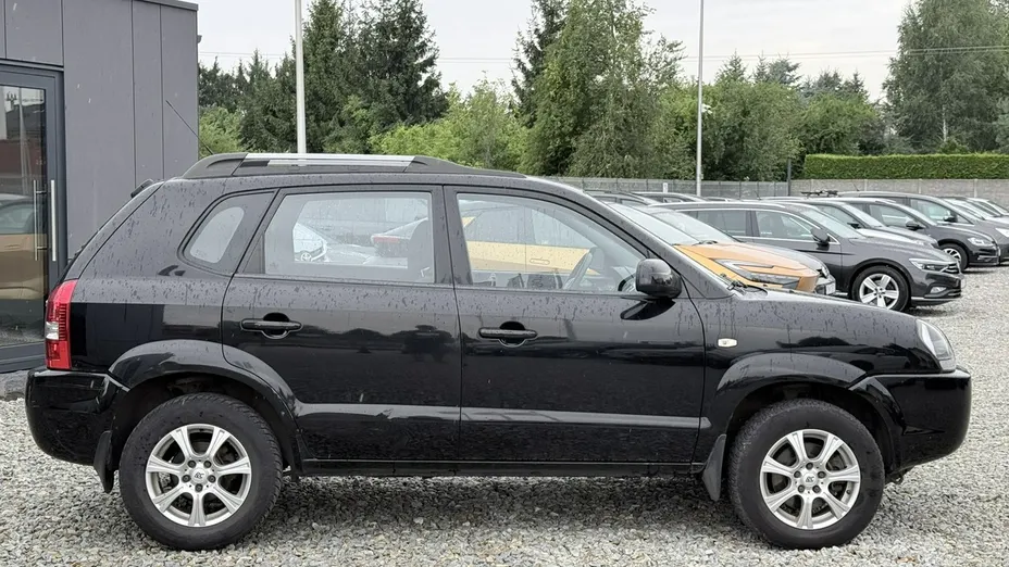 HYUNDAI Tucson -
