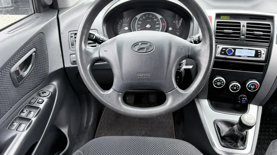 HYUNDAI Tucson -