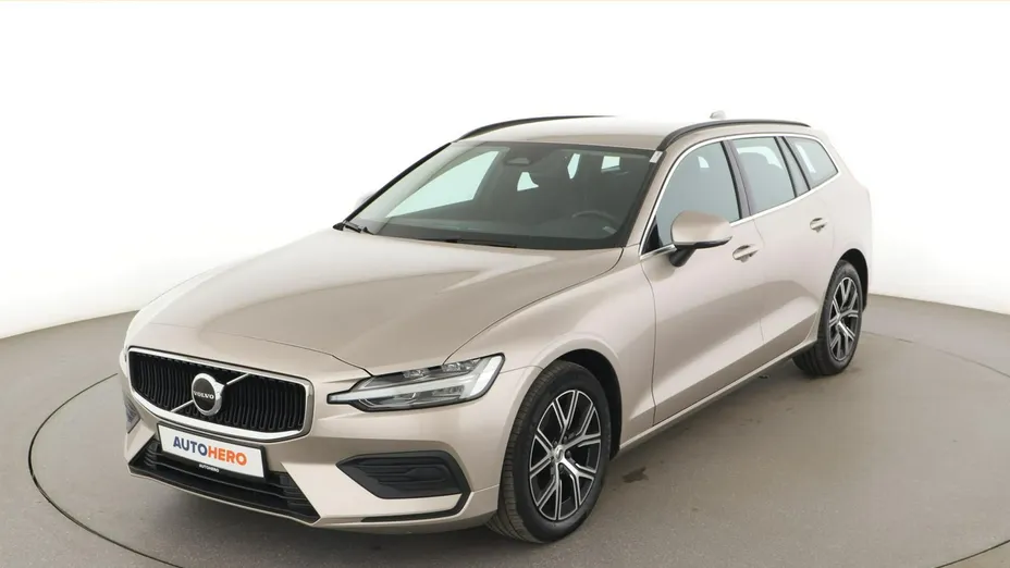 VOLVO V60 -