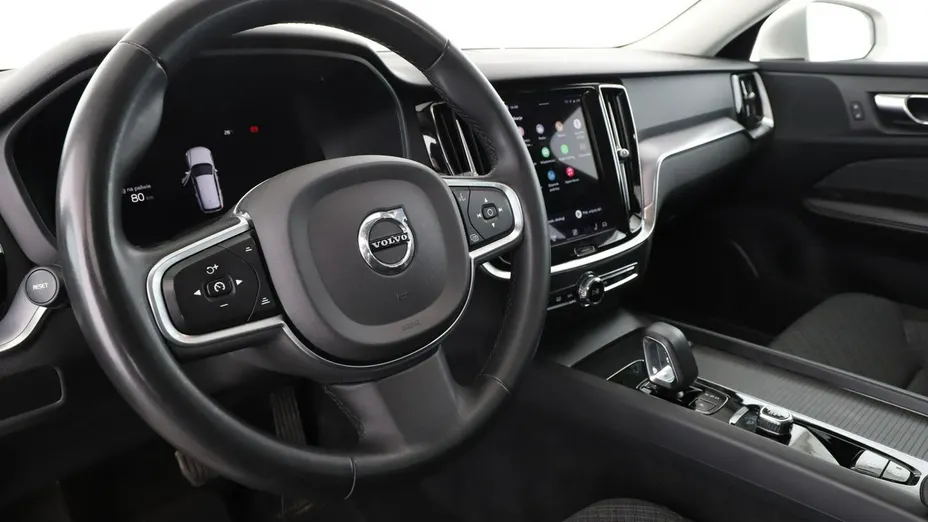 VOLVO V60 -