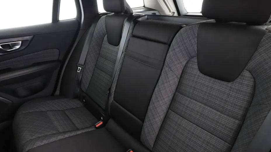 VOLVO V60 -